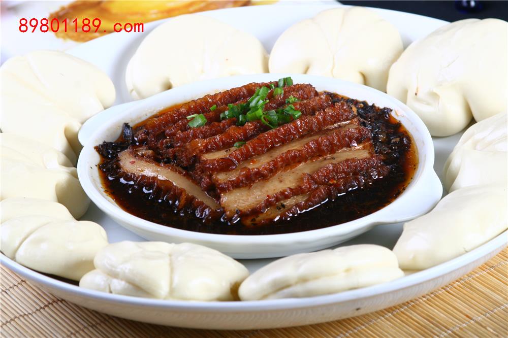 梅菜扣肉带饼